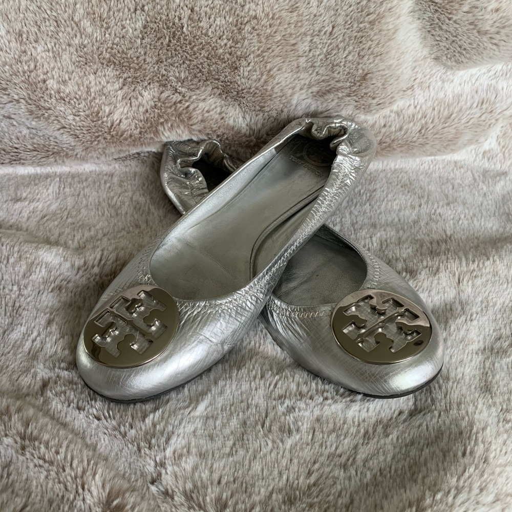 Tory Burch Reva flats size 9